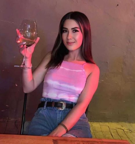 escort-bayan-sude-naz-2 escort-bayan-sude-naz-2